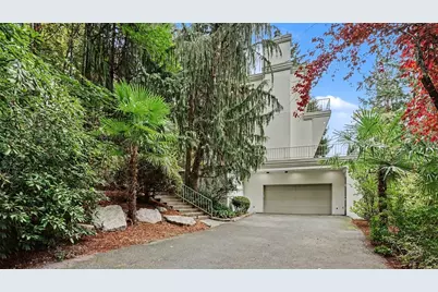 1121 W Lake Sammamish Parkway SE, Bellevue, WA 98008 - Photo 1