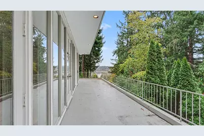 1121 W Lake Sammamish Parkway SE, Bellevue, WA 98008 - Photo 28