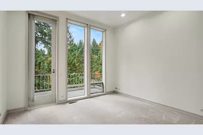 1121 W Lake Sammamish Parkway SE, Bellevue, WA 98008 - Photo 22