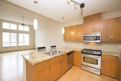 1880 25th Avenue NE #404, Issaquah, WA 98027 - Photo 6