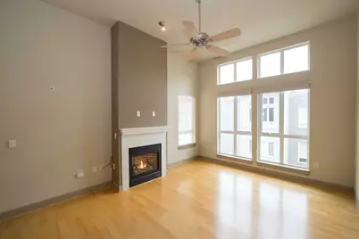 1880 25th Avenue NE #404, Issaquah, WA 98027 - Photo 8