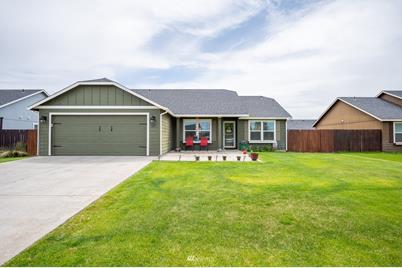 1401 E Raymond Drive, Moses Lake, WA 98837 - Photo 1