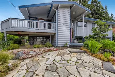 691 13th Way SW, Edmonds, WA 98020 - Photo 1