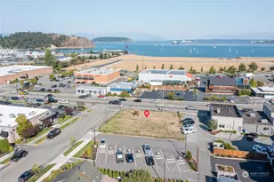 1808 Commercial Ave, Anacortes, WA 98221 - Photo 1