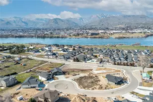 236 NW Chinook Wy, East Wenatchee, WA 98802 - Photo 1