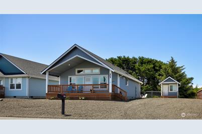 905 Ocean Shores Boulevard SW, Ocean Shores, WA 98569 - Photo 1