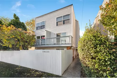 10335 Midvale Avenue N, Seattle, WA 98133 - Photo 1
