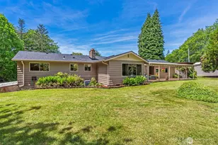 309 E State Route 4, Cathlamet, WA 98612 - Photo 1