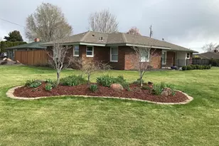 319 N 46th Ave, Yakima, WA 98908 - Photo 1