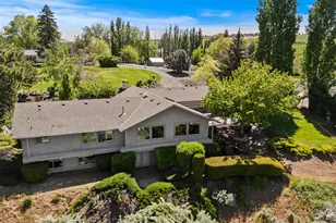 40 S Brown Ln, Selah, WA 98942 - Photo 1