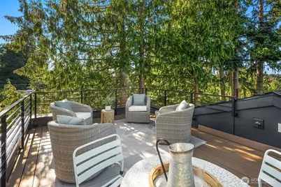 1209 NE 104th Street, Seattle, WA 98125 - Photo 1
