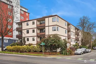 2100 N 106th St, Seattle, WA 98133 - Photo 1