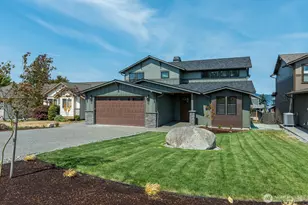 3910 W 3rd St, Anacortes, WA 98221 - Photo 1