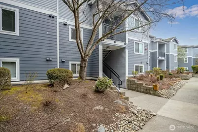 250 NW Dogwood Street #D102, Issaquah, WA 98027 - Photo 1
