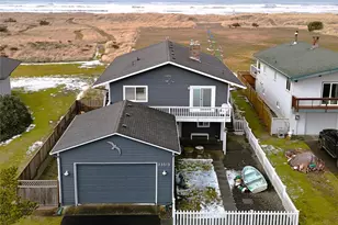 33513 G St, Ocean Park, WA 98640 - Photo 1