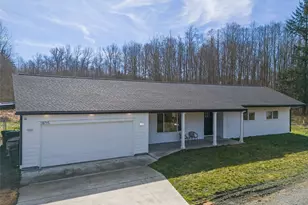 18715 Pioneer Way E, Orting, WA 98360 - Photo 1