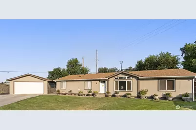 11 SE Pepperidge Place, College Place, WA 99324 - Photo 1