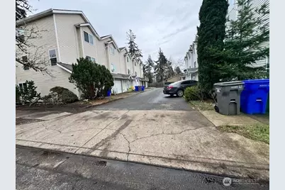 2333 SE Lee Lane, Portland, OR 97233 - Photo 1