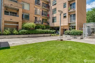 701 Columbia St, Vancouver, WA 98660 - Photo 1