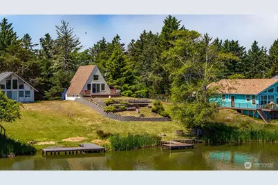 662 Mt Olympus Avenue SE, Ocean Shores, WA 98569 - Photo 1