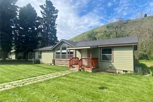 1408 S 2nd St, Dayton, WA 99328 - Photo 1