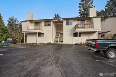 7304 NE 142nd Place #D1, Kirkland, WA 98034 - Photo 1
