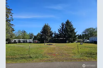 732 Edgewood Avenue NE, Ocean Shores, WA 98569 - Photo 1