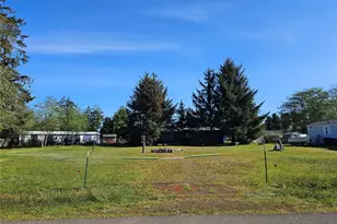 732 Edgewood Ave NE, Ocean Shores, WA 98569 - Photo 1