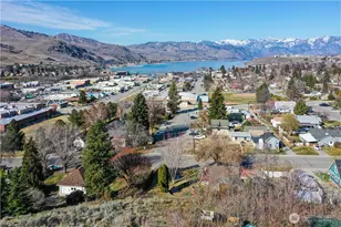 524 E Allen Ave, Chelan, WA 98816 - Photo 1