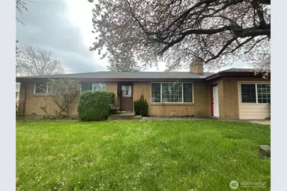 545 SE O'Leary Street, Oak Harbor, WA 98277 - Photo 1