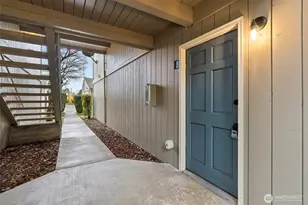 1700 Lake Park Dr SW, Tumwater, WA 98512 - Photo 1