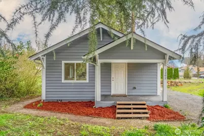 1202 N Pacific Avenue, Kelso, WA 98626 - Photo 1