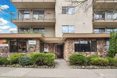 8015 Greenwood Avenue N #C, Seattle, WA 98103 - Photo 1