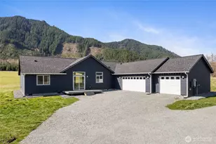 387 Pleasant Valley Rd, Mineral, WA 98355 - Photo 1