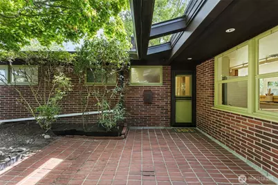 7300 47th Avenue NE, Seattle, WA 98115 - Photo 1