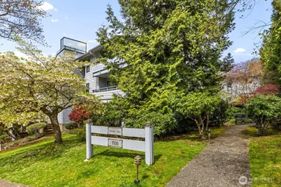 7930 SE 34th Street #208, Mercer Island, WA 98040 - Photo 1