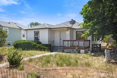 415 NE 3rd Avenue, Soap Lake, WA 98851 - Photo 1