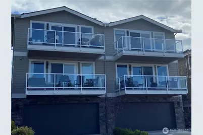 620 Glen Street #301, Edmonds, WA 98020 - Photo 1