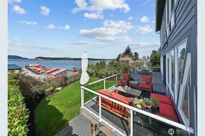 2920 Oakes Avenue, Anacortes, WA 98221 - Photo 1