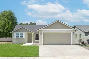 310 Saratoga Way, Moses Lake, WA 98837 - Photo 1