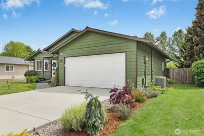 1304 E Gilkey Road, Burlington, WA 98233 - Photo 1