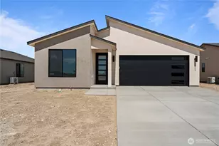 1111 E Mt Hood St, Othello, WA 99344 - Photo 1