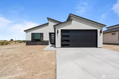 1154 E Mt Hood Street, Othello, WA 99344 - Photo 1