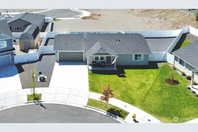 4277 W Wood Court, Moses Lake, WA 98837 - Photo 1