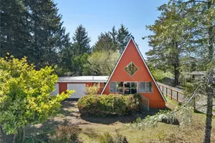 435 Lotloh Street SE, Ocean Shores, WA 98569 - Photo 1