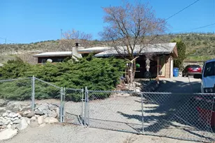 924 E Chelan Ave, Chelan, WA 98816 - Photo 1