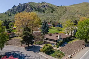 1200 Summer Hill Pl, Wenatchee, WA 98801 - Photo 1