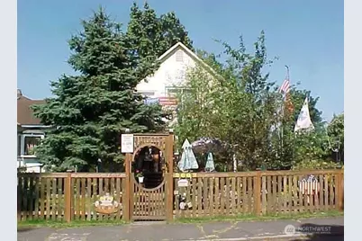 2602 Baker Avenue, Everett, WA 98201 - Photo 1