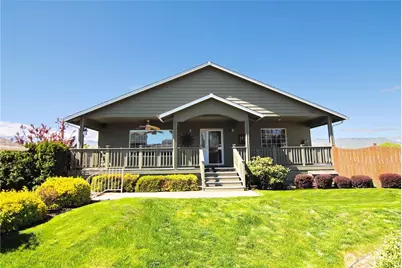 939 N Baker Street #11-13, East Wenatchee, WA 98802 - Photo 1