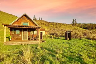 25 Corral Ln, Waterville, WA 98858 - Photo 1